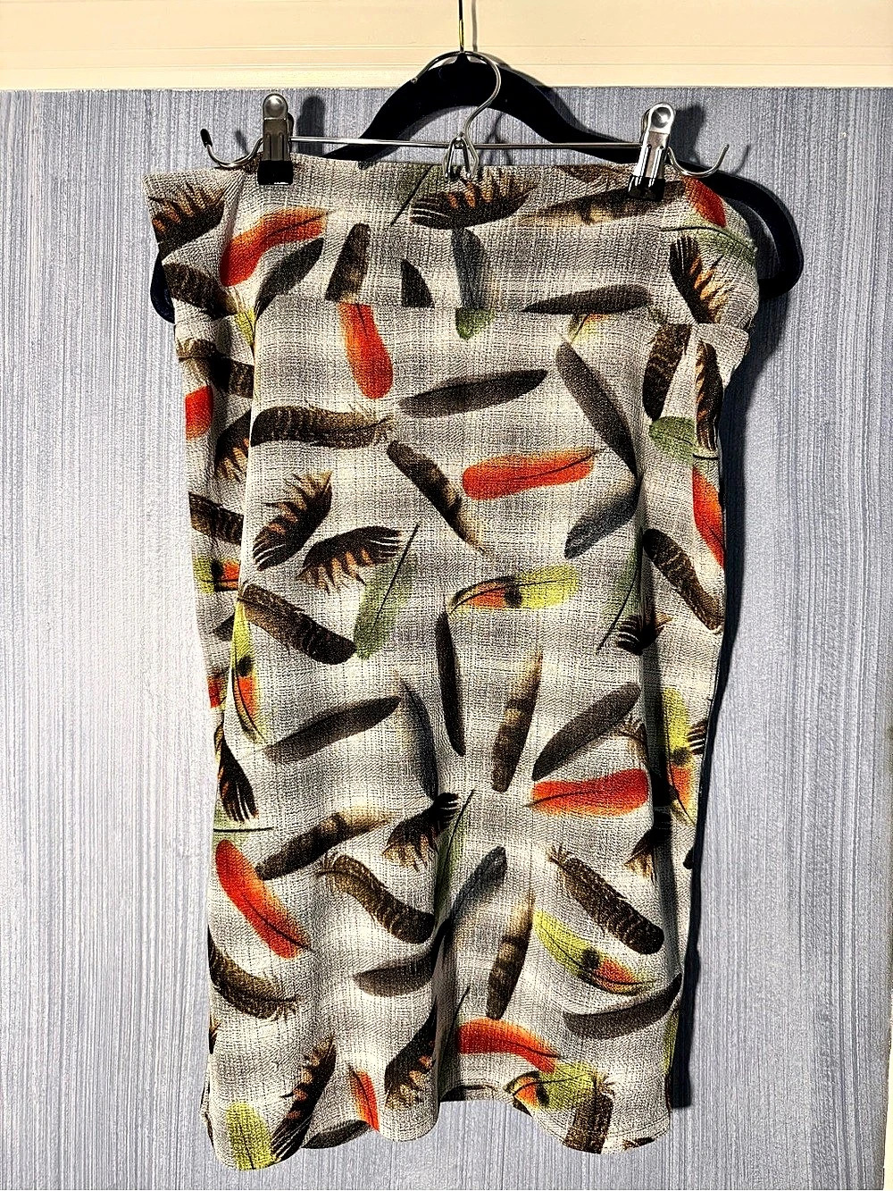 LuLaRoe Feather Print Cassie Skirt - Good used Condition
